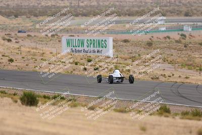 media/Jun-01-2025-CalClub SCCA (Sun) [[eae223c5dd]]/Group 3/Lap race/